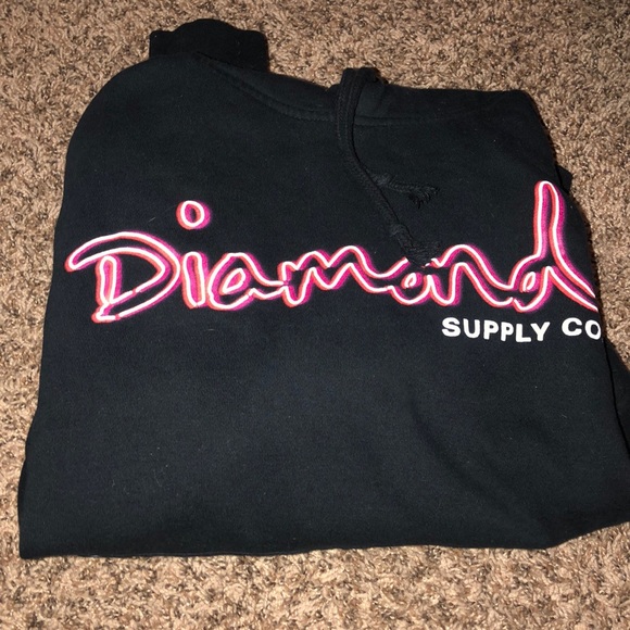 Diamond Supply Co. Tops - Trade for Olivia🤍
